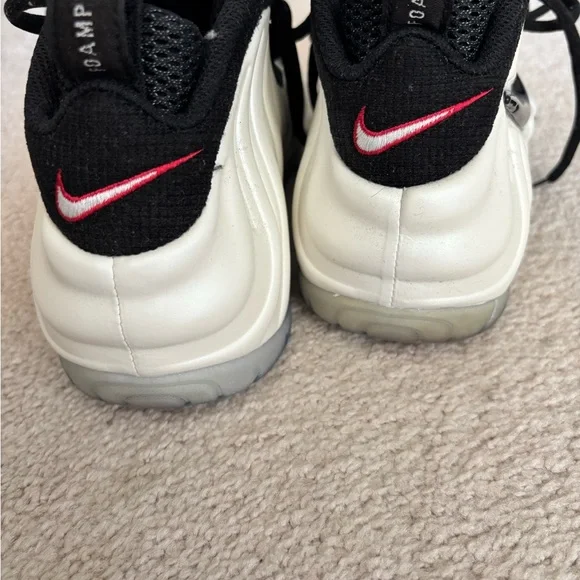 Nike Air Foamposite Pro 'Pearl’, Vintage in mint condition, like a new.